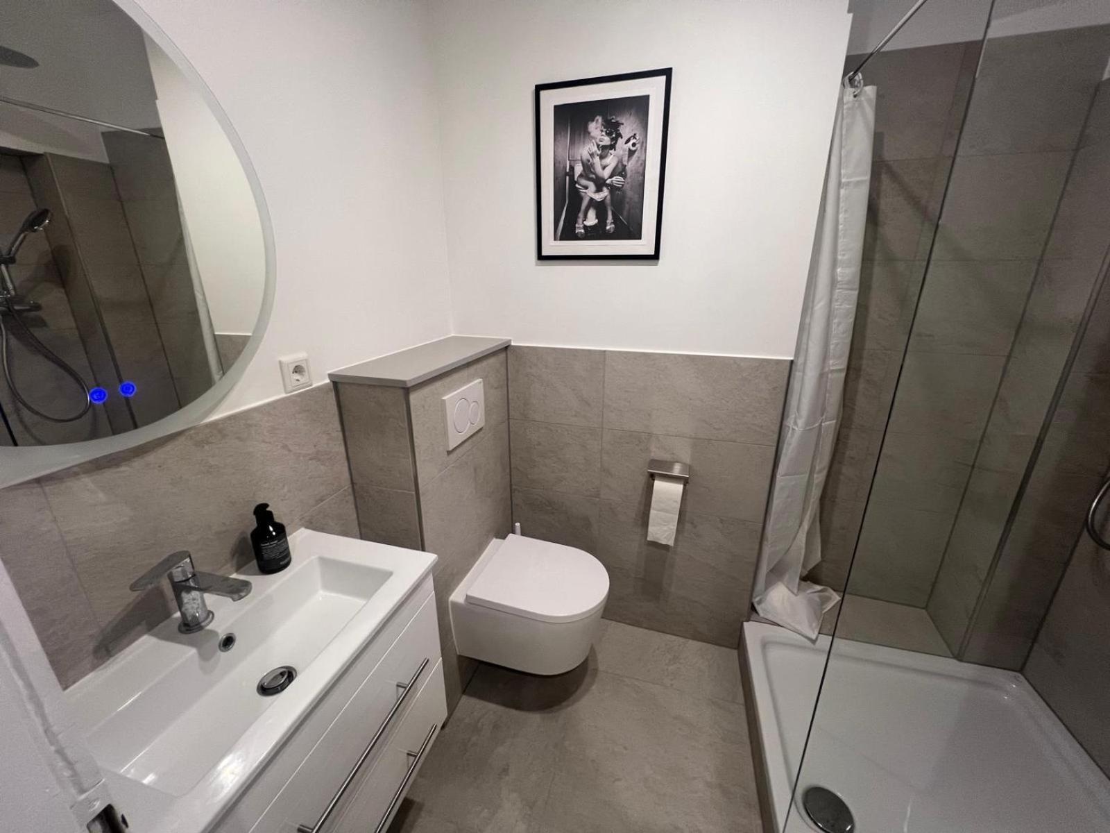 Innenstadt Ruhiges Und Zentrale Apartment Keulen Buitenkant foto